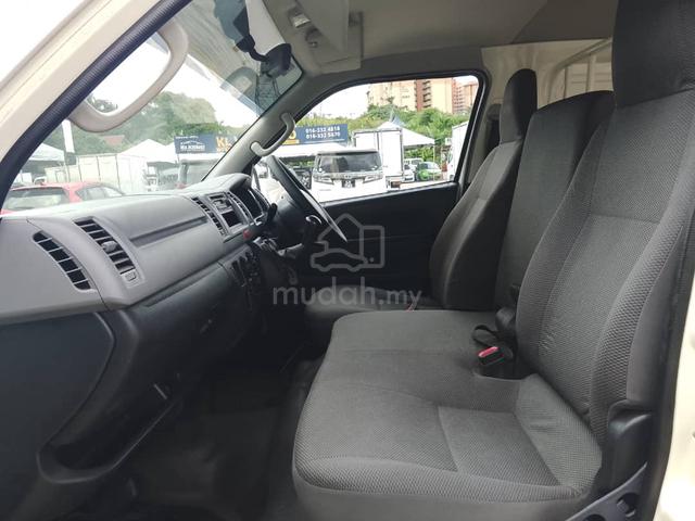 2013 Toyota HIACE 2.5 PANEL VAN (M) Full Service - 5