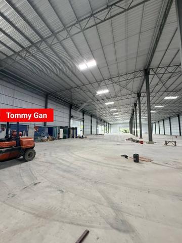 Factory space for rent in Butterworth, North Sea. Large area of ​​53,8 1