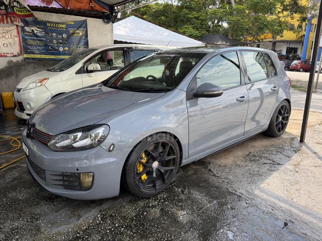 2012 Volkswagen GOLF 2.0 GTi (A) - 5