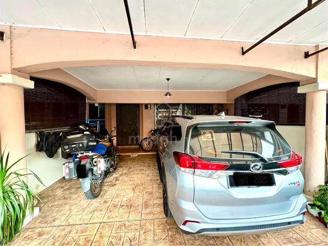 [Urgent] Renovated 2 Storey Terrace at Taman Tropika, Kajang Below mv 4