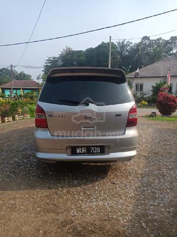 2010 Nissan GRAND LIVINA 1.8 IMPUL (A) - 2