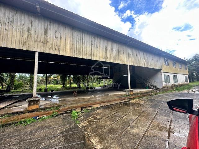 Tanah Kelapa Sawit , Store & Kolam Ikan Mawai Kota Tinggi 1