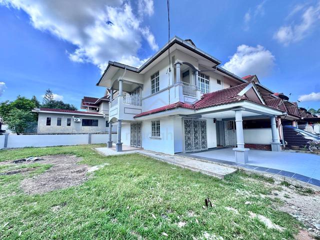 CORNER LOT -JLN SEKUNTUM, TAMAN BUKIT DAHLIA (3,104sqft) BIG LAND SAIZ 1