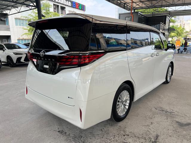 2025 Toyota ALPHARD 2.5 HYBRID HEV Rare 8 Seater - 2