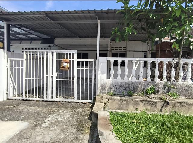 Rumah landed untuk disewa di AU4 1