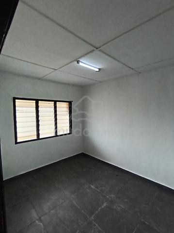 Taman Sungai Besi 4