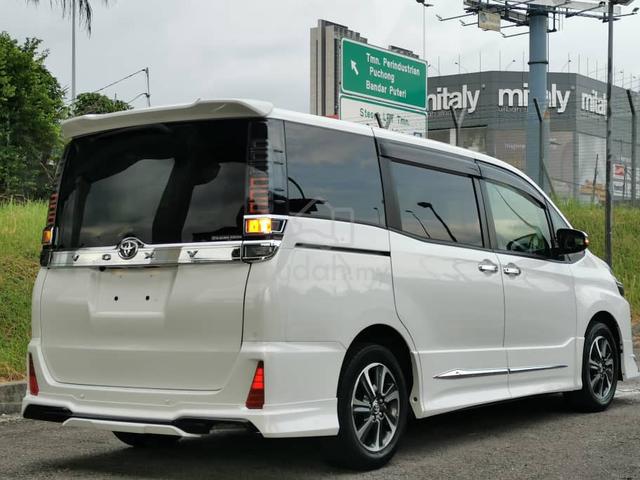 BIGSALE✅2021 Toyota VOXY 2.0 ZS KIRAMEKI 3 Bodykit - 2
