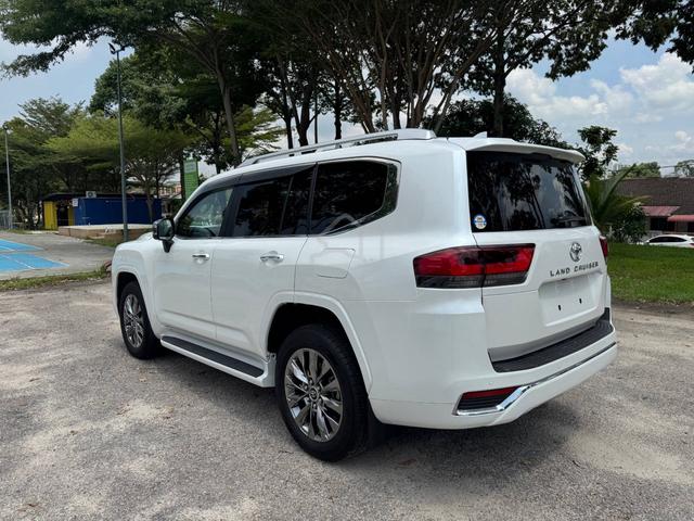 2024 Toyota LANDCRUISER 3.4 ZX FJA300W (A) - 3