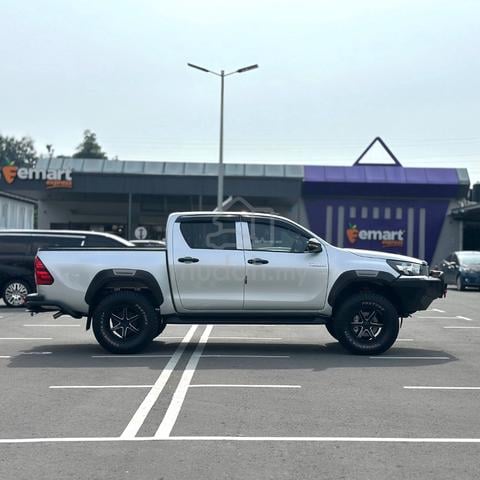 Solid‼️ 2021 Toyota HILUX 2.4 E FACELIFT (A) - 4