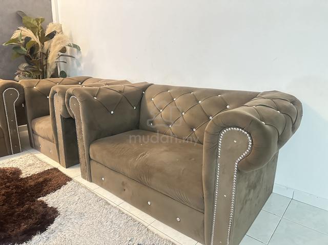 Carousel Image