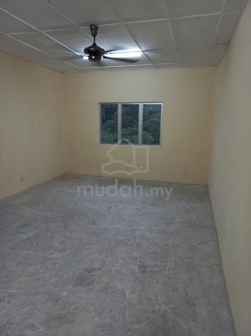 Rajawali Aparment (Bandar Country Homes) 1