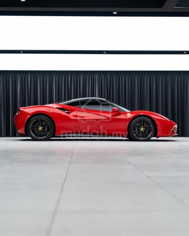 Ferrari 488 3.9 GTB (A) V8 2017 - 3