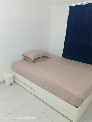 Medium Room for Rent in Residensi Emas (Clean & Comfortable) 1