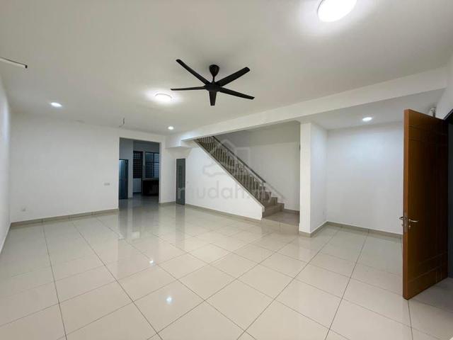 Permas Jaya Double Storey House 4Bed 4Bath Partial Furnish 1