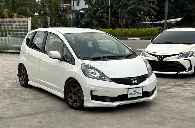 【CASH】 Honda JAZZ 1.5 i-VTEC (A) GE8 RS 1 Owner - 1
