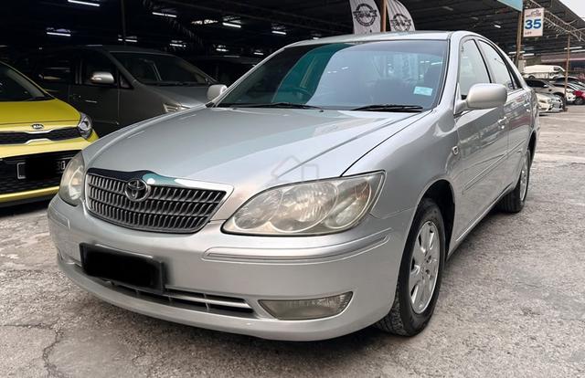 Toyota CAMRY 2.0 E (A) FACELIFT 1 OWNER - 2