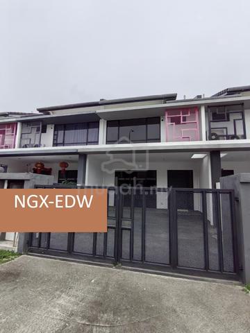 Klang @ Bukit Raja Lumira Double Storey House (BrandNew) 4B4R - RENT 1