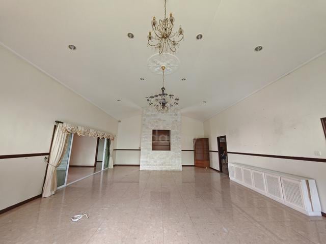 Kenny Hill Single Storey Bungalow near Borneo Medical Center 1
