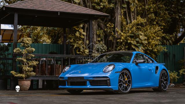 2022 Porsche 911 (992) Turbo S 3.7L - 2
