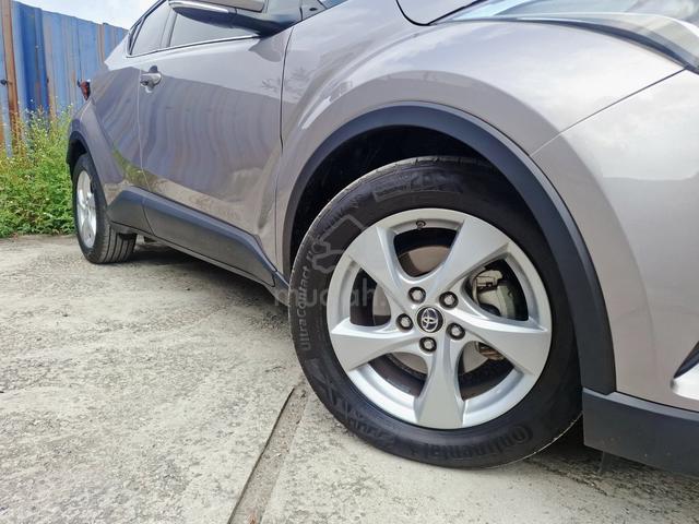 2018 Toyota C-HR 1.8 L  (A)  loan kedai  - 4