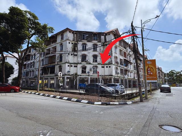 Rumah Corner Lot di Tingkat 1 Flat Seri Kolam, Kuala Terengganu, 1