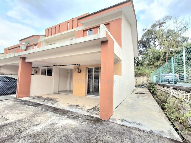 End lot ‼️ House Taman Salak Damai, Salak Tinggi. Near Klia 1