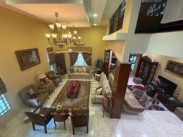 Pelangi Indah | 4+1 Bed Semi-D Corner | Freehold |Fully Renovated 1