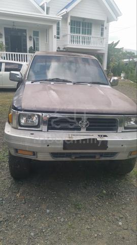 1998 Toyota HILUX 2.8 (M) - 2