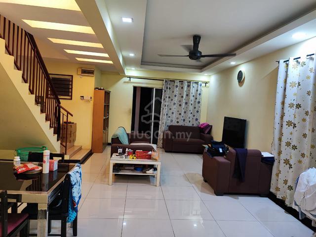 Taman Suria Pendamar, Klang Corner House 1