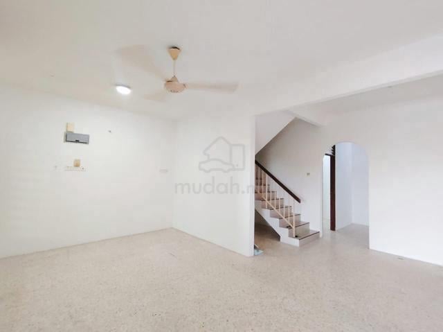 Double Storey Terrace Taman Pulasan For Rent 1