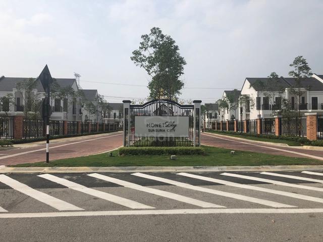 For Rent Money Lily Double Storey Sepang 1