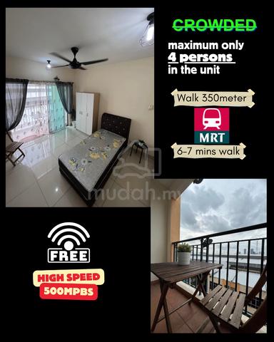 Walk 7-9mins to Connaught MRT, Spacious BALCONY room , HiSpeed Wi-Fi 1