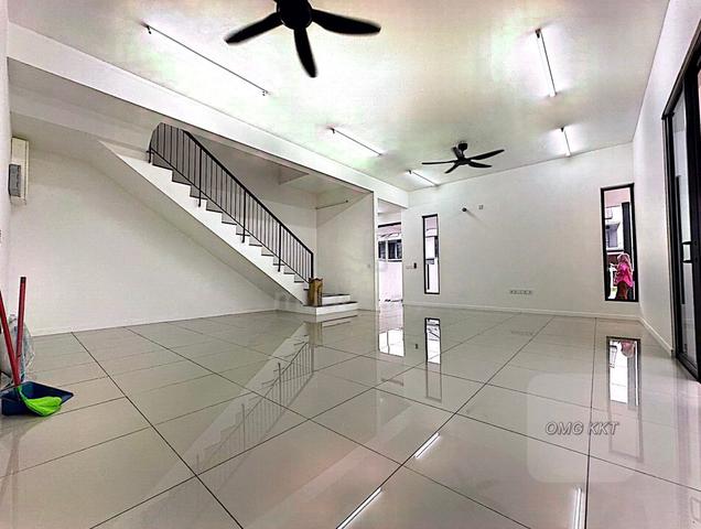 Bukit Raja Nadira Double Storey Endlot Good Condition Best Buy Klang 1