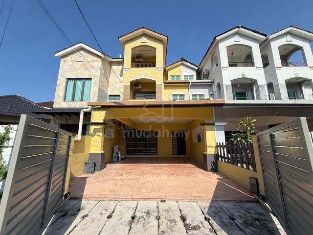 Thompson Pine Triple Storey Freehold House Below Bank Value Ipoh Town 1