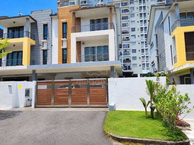 3 Storey Semi-D Taman Saujana Suria, Kajang 1