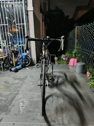 Roadbike - photo 2 of 3