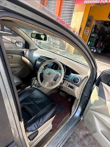 2010 Nissan GRAND LIVINA 1.6 IMPUL (A) - 4