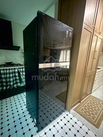 Peti Ais Samsung Inverter 2 Pintu – Black Glass - photo 2 of 6