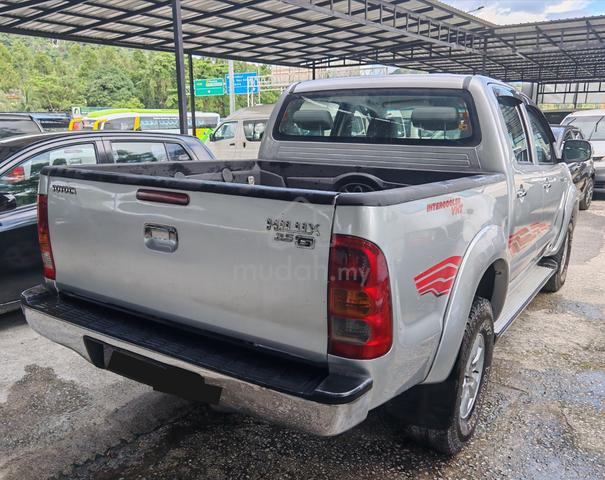 2011 Toyota HILUX 2.5 G (A) - 4
