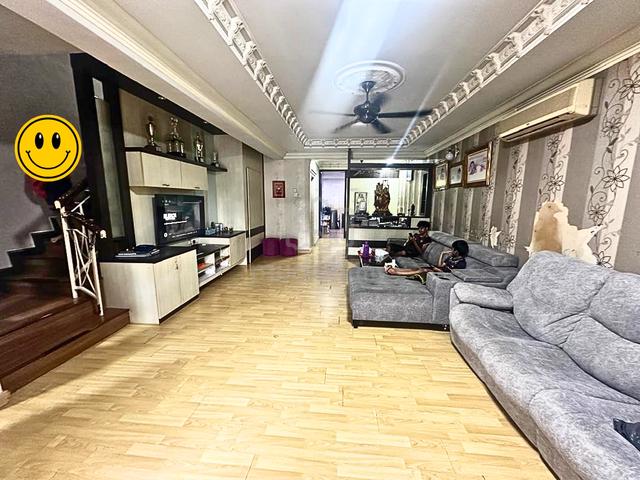 Renovated Double Storey Terrace | Discount RM 80K!! Sri Pulai Perdana 1