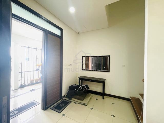 Sunway MonTaNa ✅ SuperLinK FuLLy Furnished 6 RooMs Taman MelawaTi 2