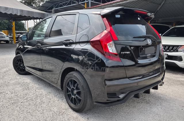 2020 Honda JAZZ 1.5 E  FACELIFT boleh loan kedai - 2