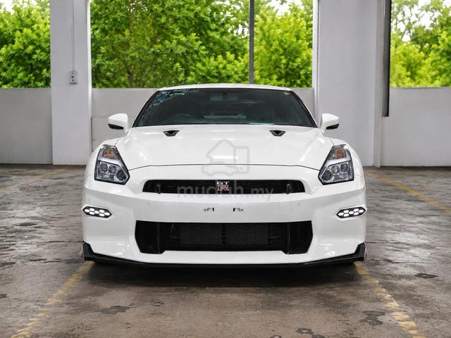 Nissan GT-R 3.8 PREMIUM EDITION MIL 2K AND 5A GRED - 3