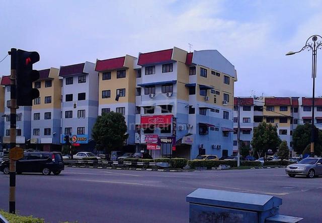 Rumah Pangsa Batu Berendam 1
