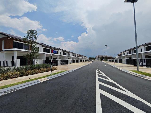 Aspira Lakehome Phase 4 Double Storey 24x75 Free Clubhouse Near Tuas 1