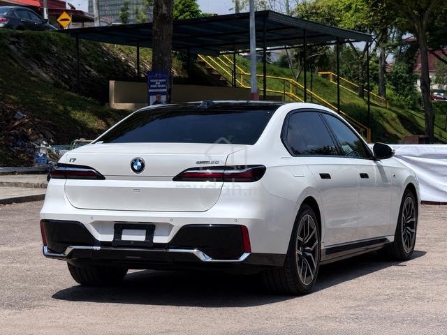 UNREGISTERED — 2024 BMW I7 xDRIVE60 G70 M-Sport - 2