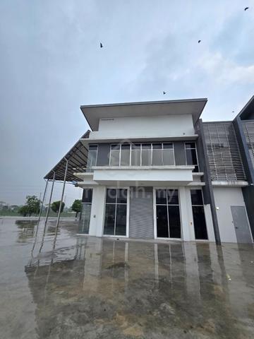 Gateway 16 Semi-D Warehouse for RENT, Location More Convenient 1