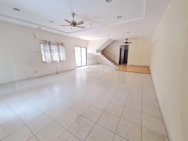 Double Storey House FOR SALE Bandar Nusaputra Puchong G&G End Lot Land 1