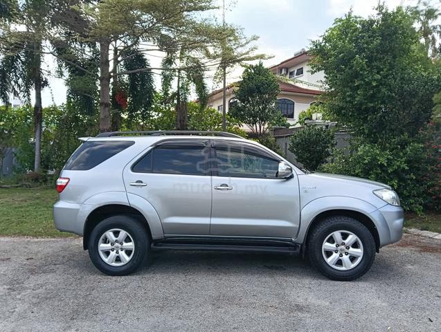 2011 Toyota FORTUNER 2.7 V FACELIFT (A) - 5