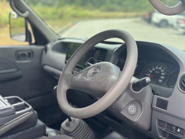 2011 Nissan URVAN 3.0 WINDOW VAN (M) - 4
